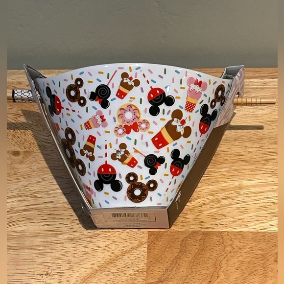 NEW Disney Mickey Mouse Sweet Treats Ceramic Ramen Noodle Bowl With Chopsticks. - Picture 3 of 6